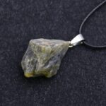 Naszyjnik z labradorytem – naturalny – ochrona i intuicja