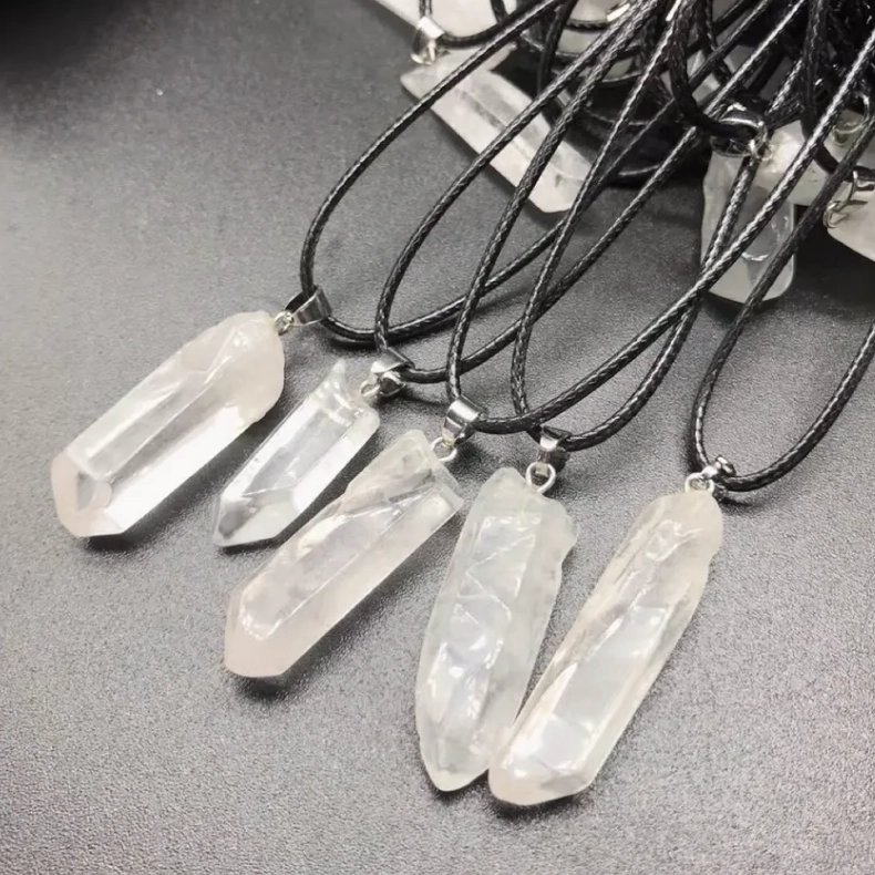 Naszyjnik z Kryształem Górskim