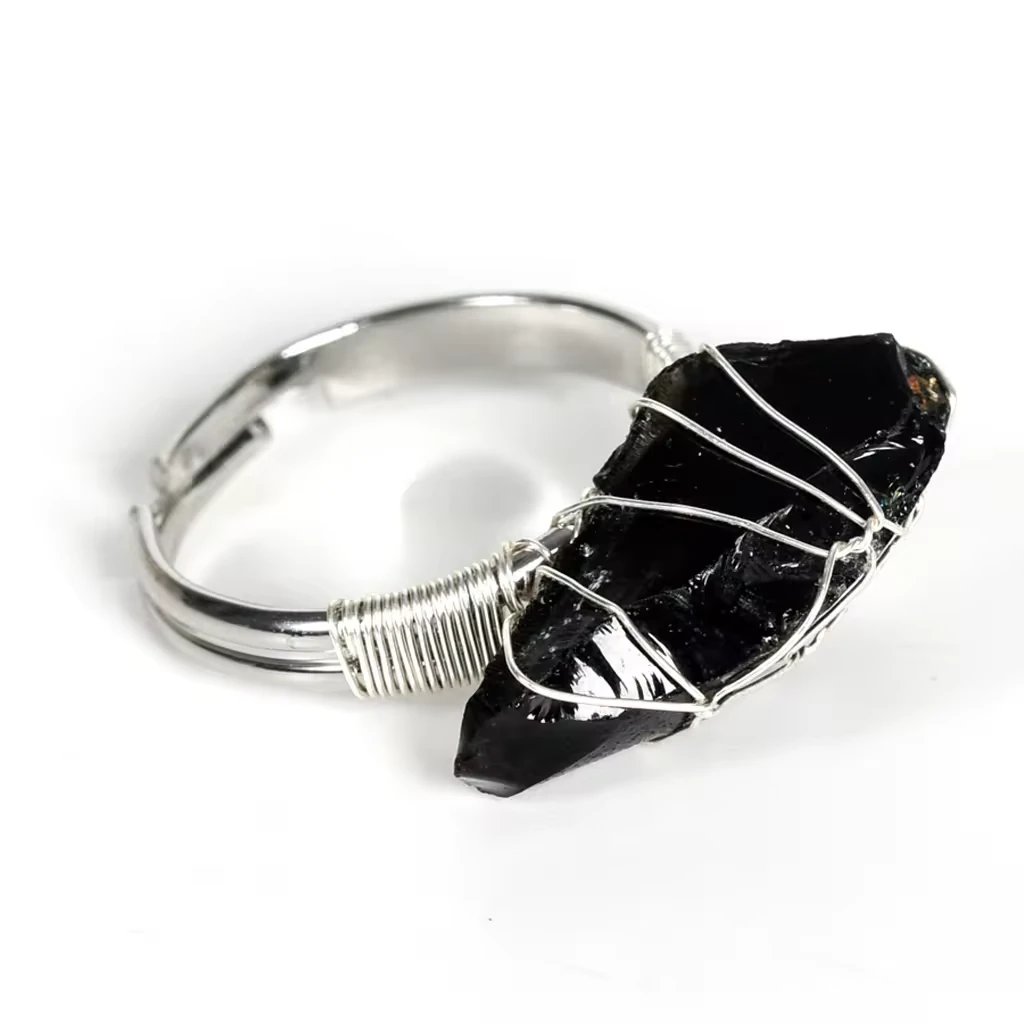 Pierścionek z obsydianem