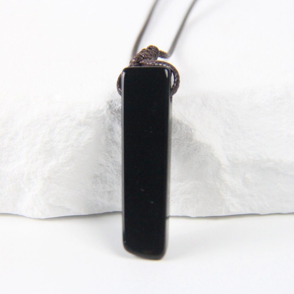 Naszyjnik z Obsydianem - kamień geometryczny